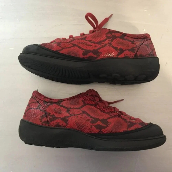 Portofino Comfort Shoes Womens  Pattern Leather Sneakers Red SZ 38 EUR - Picture 4 of 16